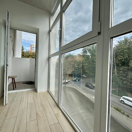 Apartpoltava: Spacious Comfort in Polтава's Heart Exterior photo