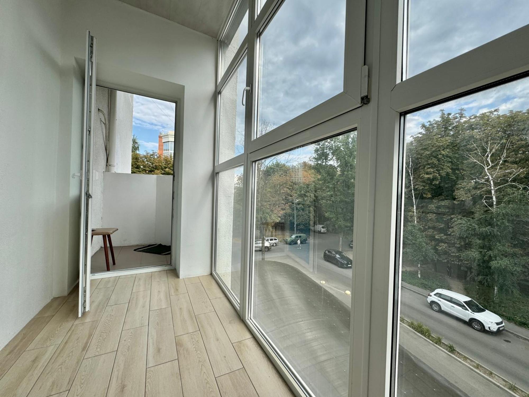 Apartpoltava: Spacious Comfort in Polтава's Heart Exterior photo